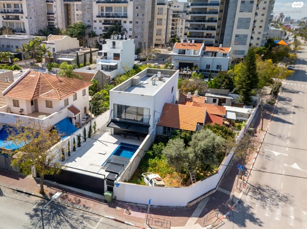 קיבוץ גלויות 