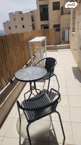 דירה, סנסן, צור הדסה