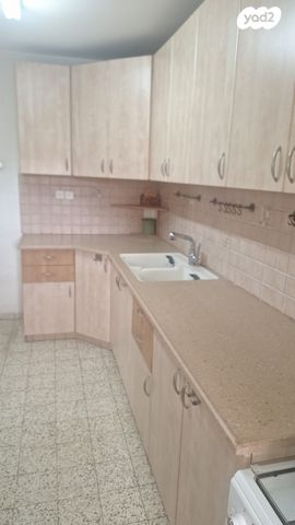 דירה, הרב אונטרמן, פתח תקווה