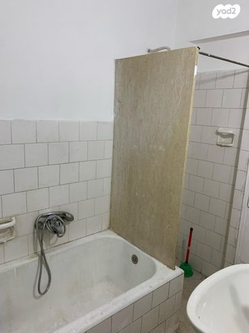 דירה, כפר גנים א, פתח תקווה