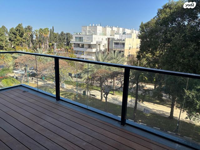 דירה, שדרות ביאליק 26, הדר, רמת השרון