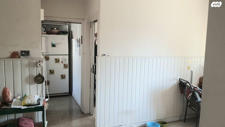 דו משפחתי, נעורים, מרכז כרכור, פרדס חנה כרכור