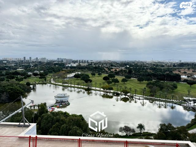גג/ פנטהאוז, רמת גן