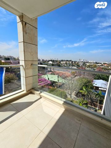 דירה, יצחק רבין 4, פסגת אונו, קרית אונו