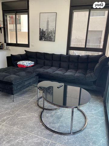 גג/ פנטהאוז, תש"י, שכונת הראשונים, רמת גן