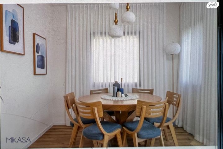 דו משפחתי, הכרמל, גבעת אלה