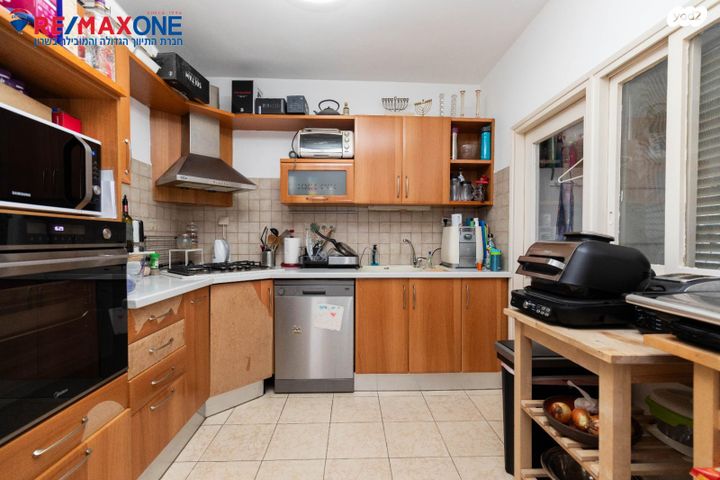 גג/ פנטהאוז, חבצלת השרון, הפרחים, כפר סבא