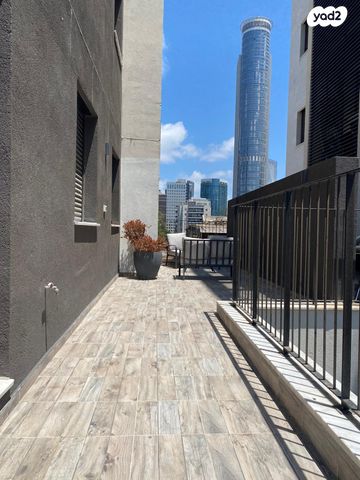 גג/ פנטהאוז, תש"י, שכונת הראשונים, רמת גן