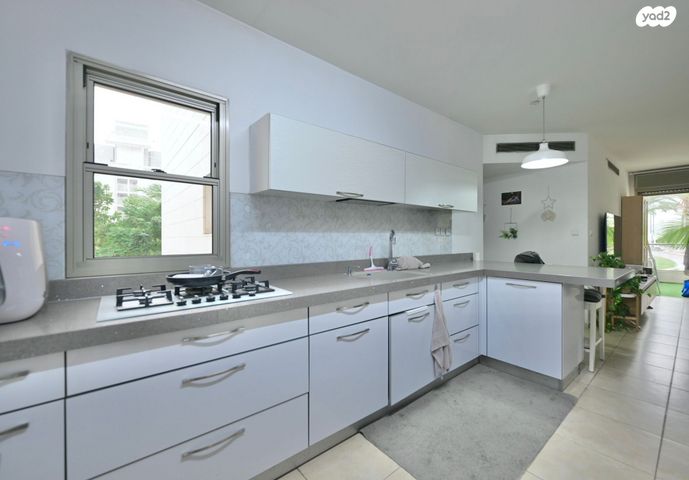 דירה, אפרים קישון 20, חתני פרס ישראל, באר יעקב