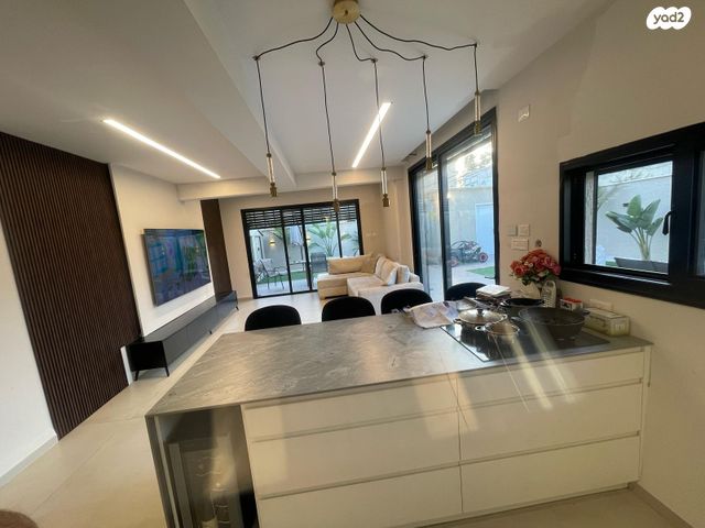 דירה, הקונגרס, קרית חיים מערבית, חיפה