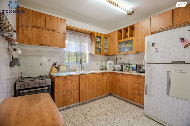 דירה, נאות בגין, לב יבנה, יבנה