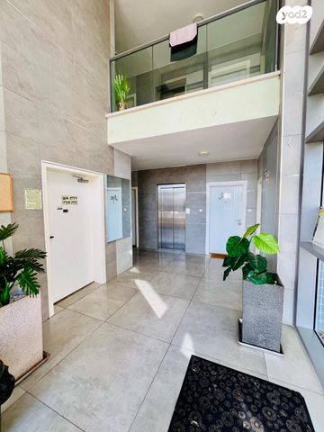 דירה, גדרון, גבעת מכוש, כרמיאל