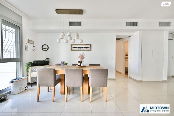 דירה, דובה ויצחק שיינפיין 28, כפר סבא הירוקה, כפר סבא