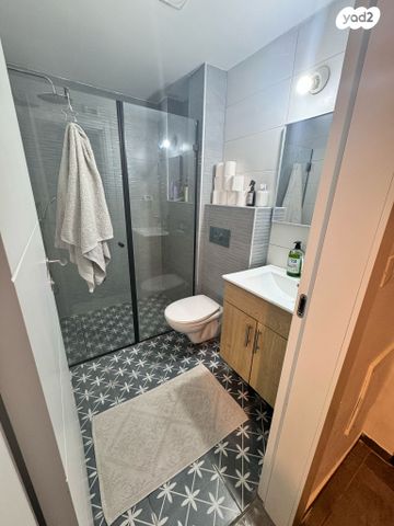 דירה, הרצל, פלורנטין, תל אביב יפו