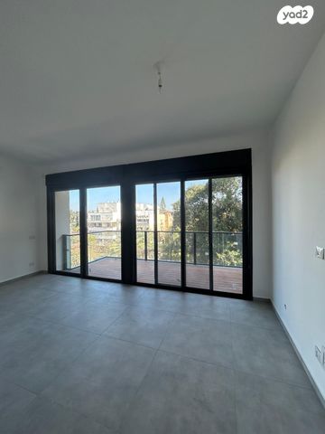 דירה, שדרות ביאליק 26, הדר, רמת השרון