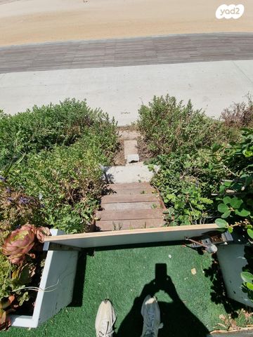 דירת גן, דרך בן גוריון 136, בת ים