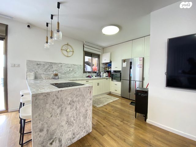 גג/ פנטהאוז, ליבר זאב, קרית השרון, נתניה