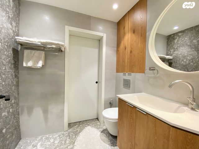 גג/ פנטהאוז, ליבר זאב, קרית השרון, נתניה