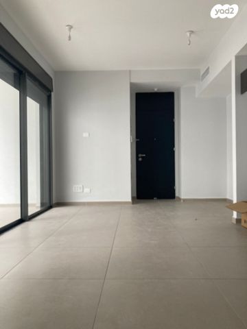 דירה, אריה אלטמן, יד אליהו, תל אביב יפו