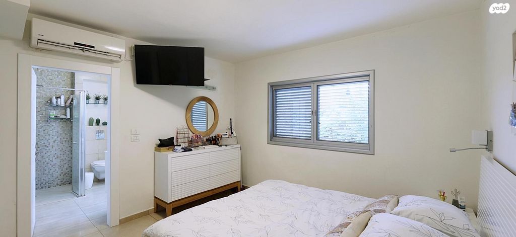 בית פרטי/ קוטג', קצין, קזן, רעננה