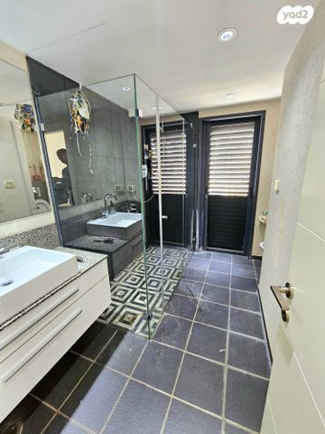 בית פרטי/ קוטג', בני עטרות, בני עטרות