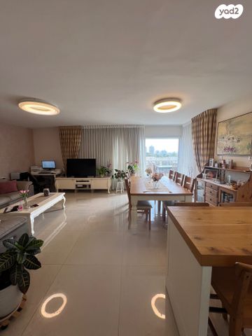 גג/ פנטהאוז, הרטום, משכנות זבולון, נתניה