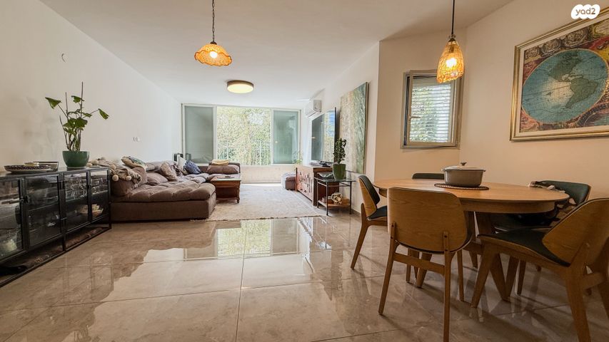 דירה, פועלים א, כפר סבא