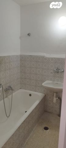 דירה, השושנים 25, אשכול, כרמיאל