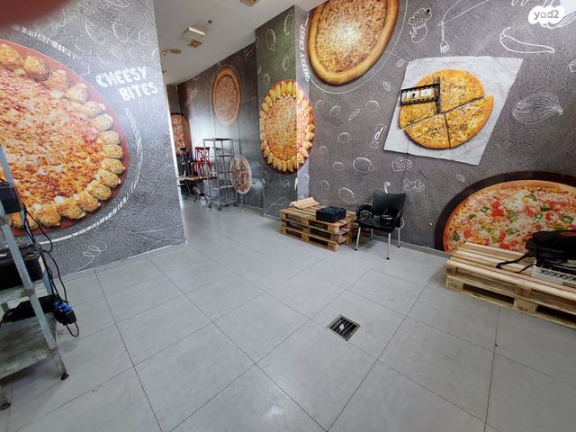 חנויות/ שטח מסחרי, שדרות ירושלים, אזור תעשיה ג, חולון