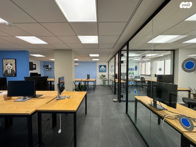 דרך מנחם בגין 90