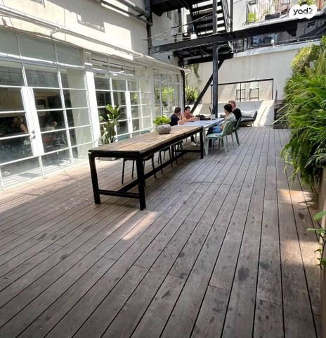 משרדים, מונטיפיורי, הרכבת, תל אביב יפו