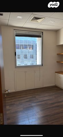 משרדים, אזור תעשיה, הרצליה