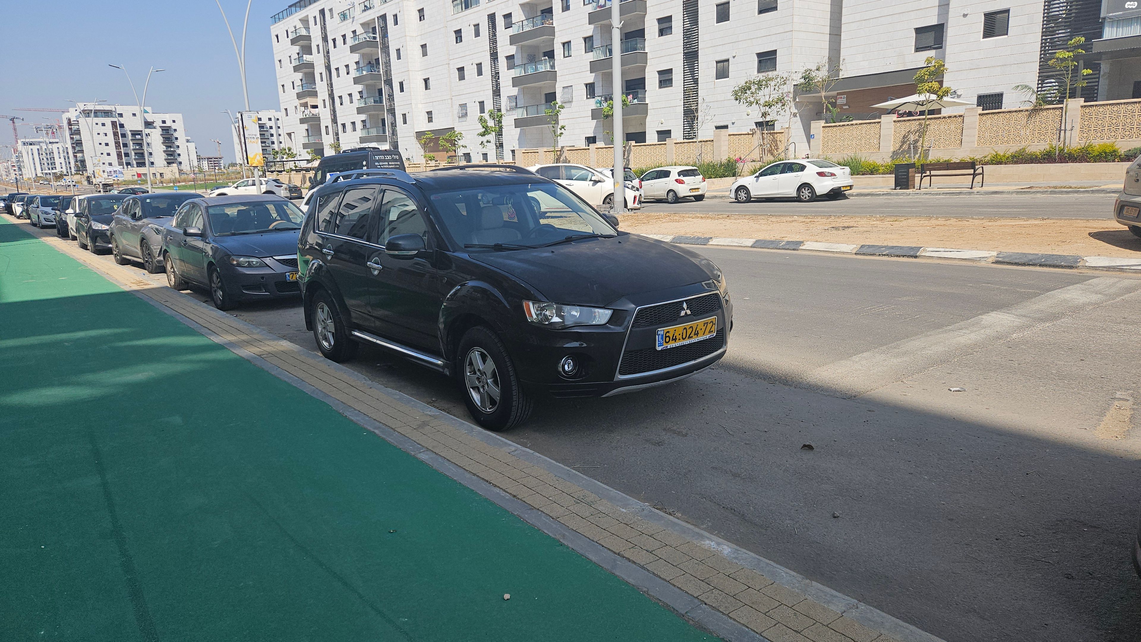 מודעת רכב מיצובישי אאוטלנדר
