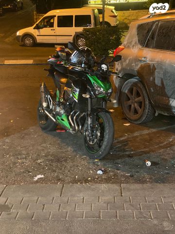 קאוואסאקי Z800R