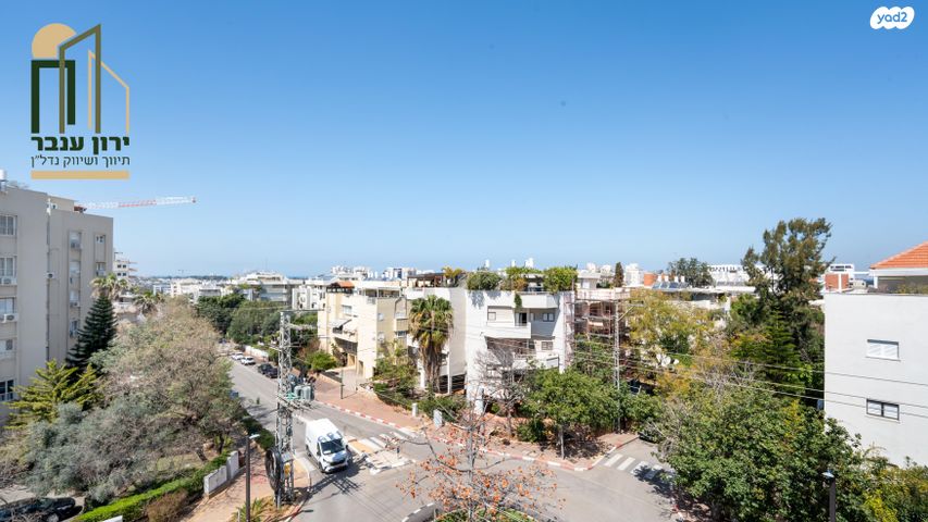 גג/ פנטהאוז, הנדיב, מרכז, הרצליה