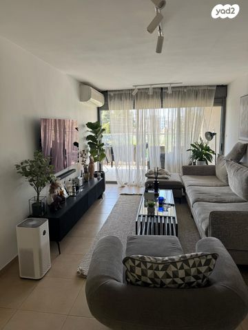 דירה, האילנות 23, הרצליה