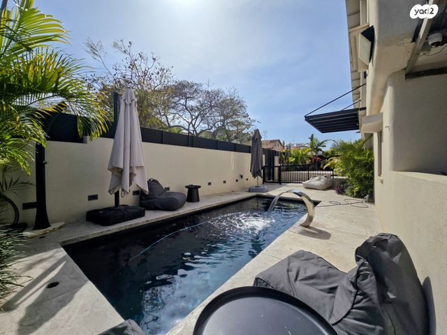 דו משפחתי, קרית הפרחים - 2005, רעננה