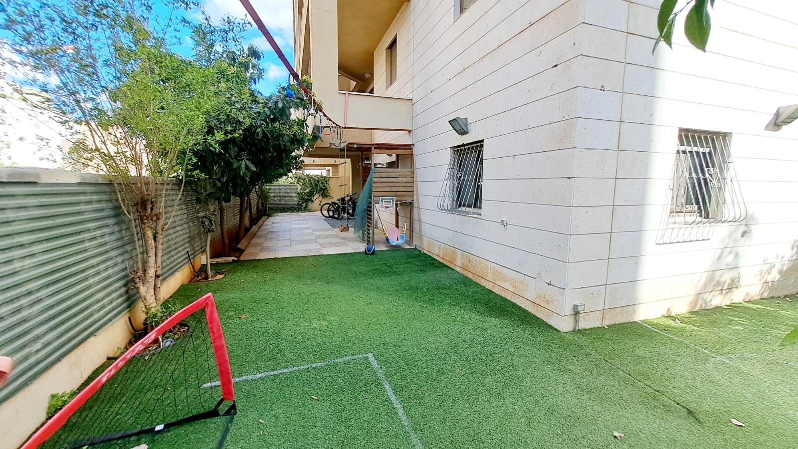 אהרון כצנלסון 
