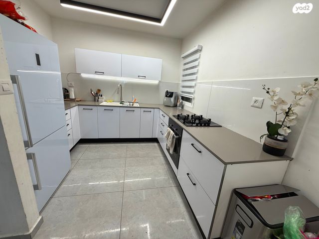 דירת גן, דרך ירושלים 9, קרית עקרון