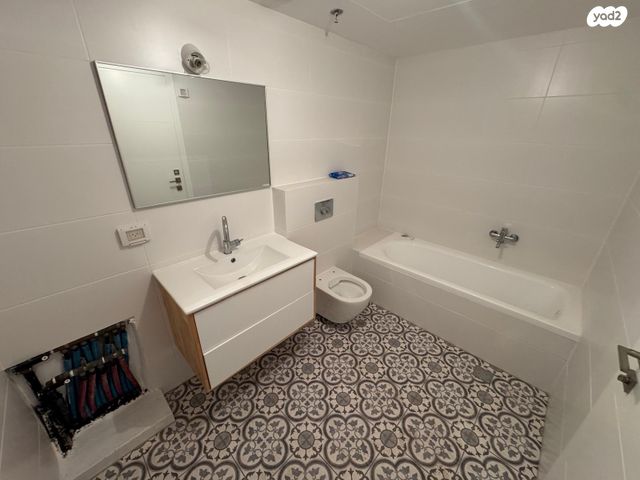 דירה, יוסף הגלילי 22, שכונת בן גוריון, מרכז העיר ג', רמת גן