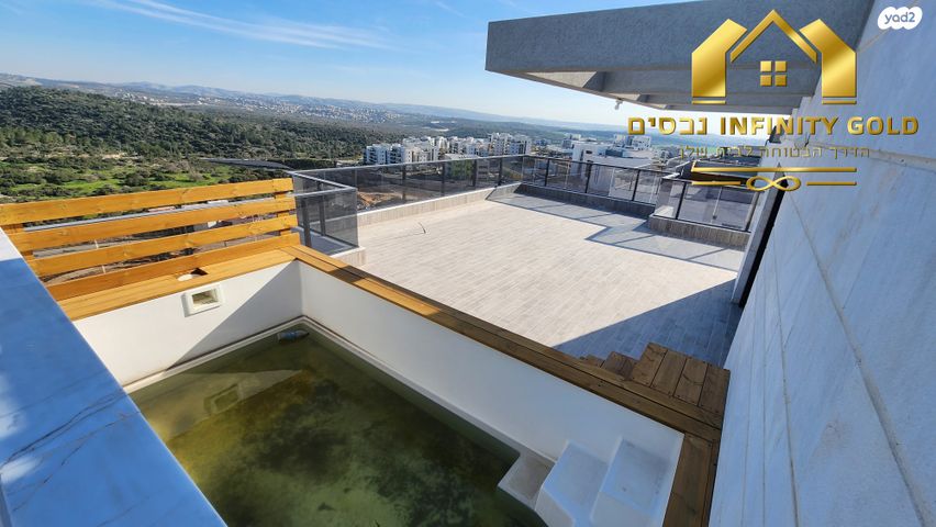 גג/ פנטהאוז, שדרות האחווה, בצוותא, חריש