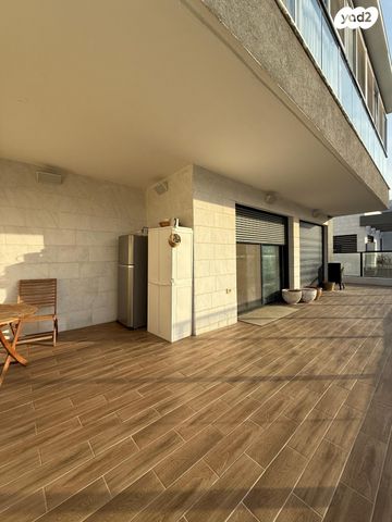 גג/ פנטהאוז, עיר היין, אשקלון