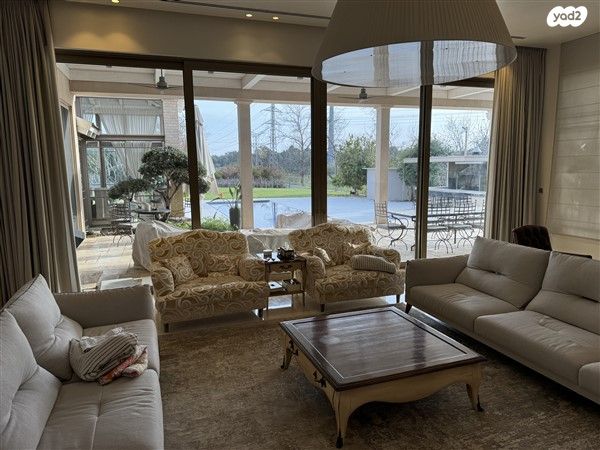 משק חקלאי/ נחלה, צור משה