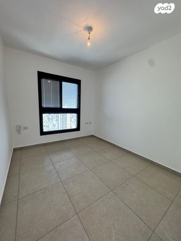 דירה, יוסף הגלילי 22, שכונת בן גוריון, מרכז העיר ג', רמת גן