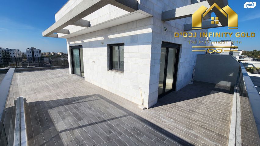 גג/ פנטהאוז, שדרות האחווה, בצוותא, חריש