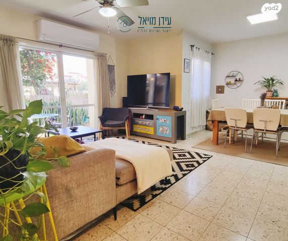 בית פרטי/ קוטג', בת חפר, בת חפר