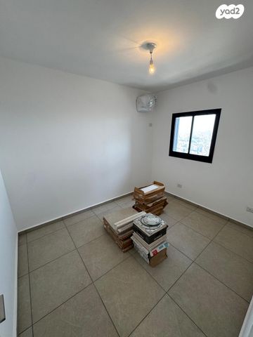 דירה, יוסף הגלילי 22, שכונת בן גוריון, מרכז העיר ג', רמת גן