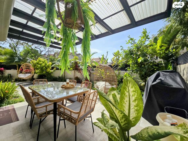 קרית הפרחים - 2005