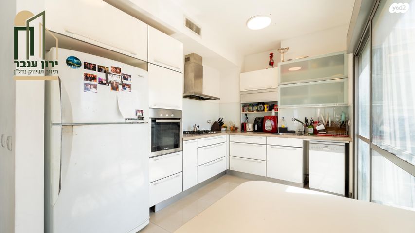 גג/ פנטהאוז, הנדיב, מרכז, הרצליה