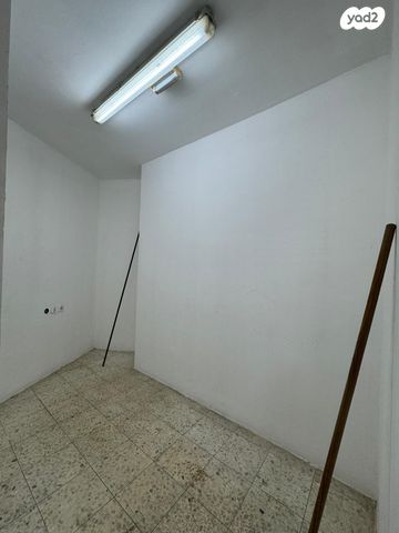 דירה, פרנק 17, חדרה